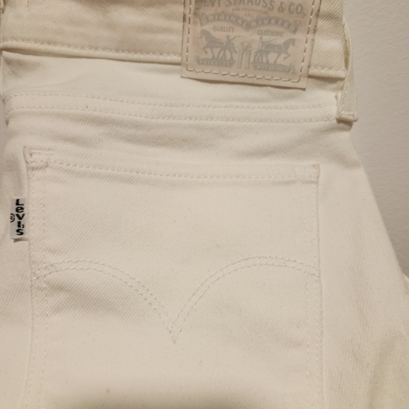LEVI'S  white,  size  28 - Picture 11 of 14